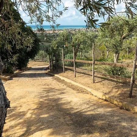 Solemar Sicilia - Le Casette Di Calzata Lantgård